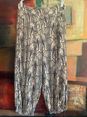 Anthropologie, 100% Viscose Paisley Print Harem Pants, Sz L